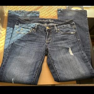 American Eagle  Distressed Jeans Stretch Favorite Boyfriend Jeans Size 4 Short